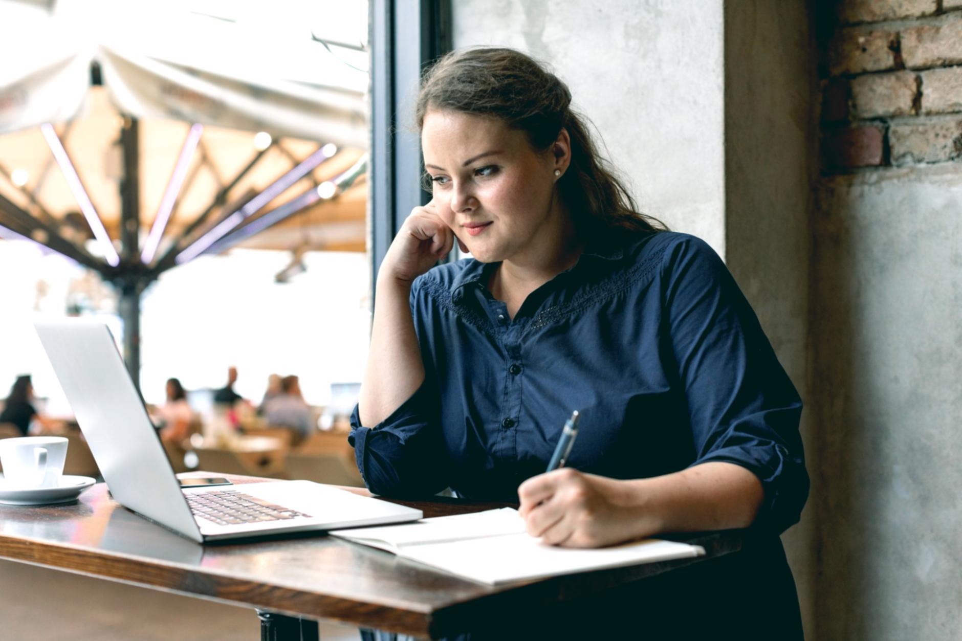 Demonstrație practică a tehnicilor de link building în cadrul masterclass